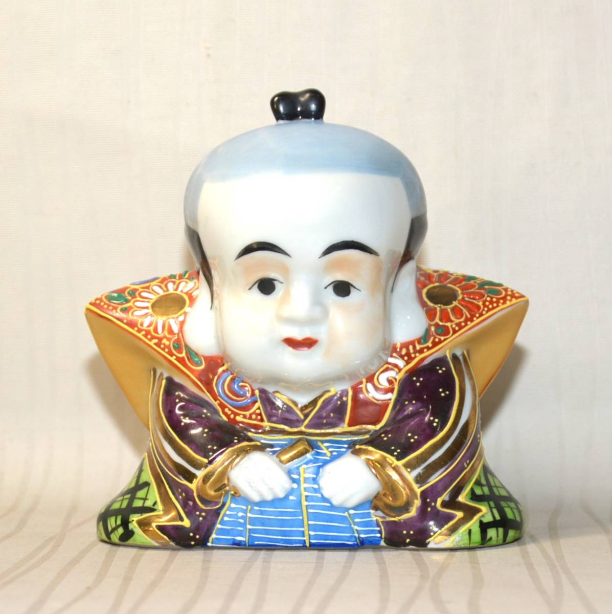 初荷です ◇九谷焼 福助 ふくすけ 置物 ◇可愛い顔で置きやすい 初荷です ◇九谷焼 福助 ふくすけ 置物 ◇可愛い顔で置きやすい