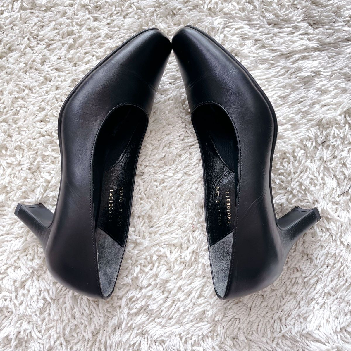 美品 HARUTA ハルタ 本革 パンプス 6 5cmヒール 22 5EE 黒 美品 HARUTA ハルタ 本革 パンプス 6 5cmヒール 22 5EE 黒