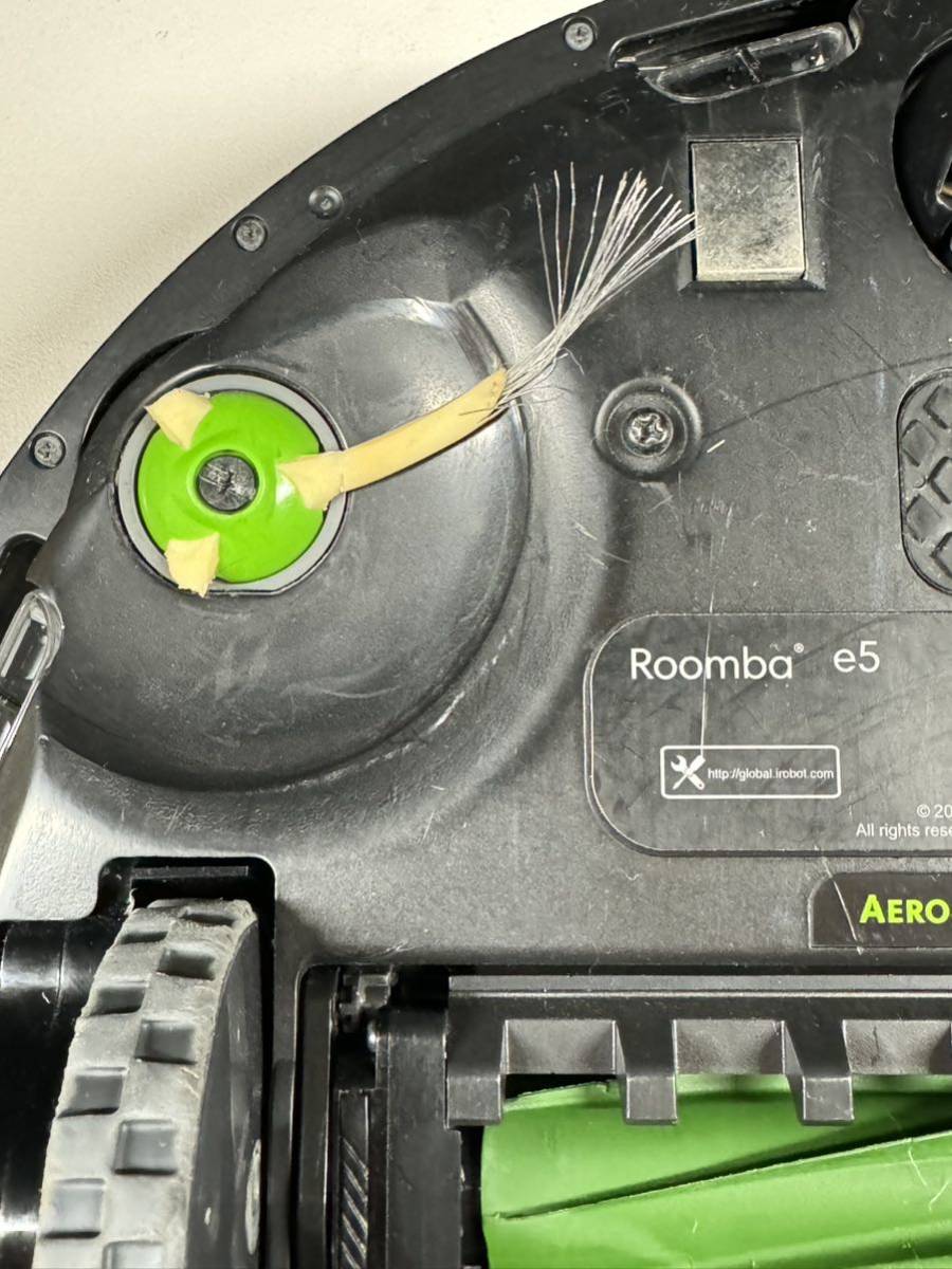 iRobot Roomba アイロボット ルンバ e5 ロボット掃除機　清掃済　動作OK 充電器付き (140s) ② _画像8