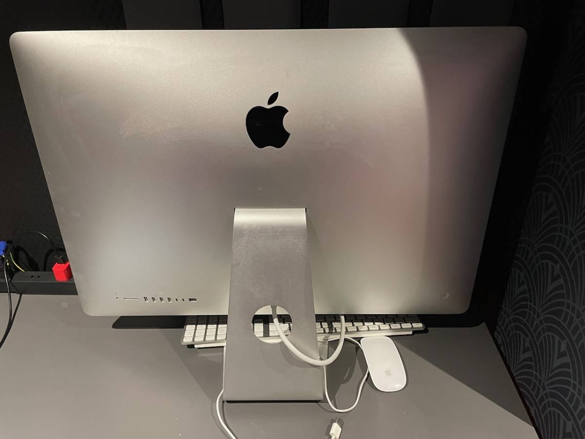 【中古】iMac Retina 5K 2017 27インチ / i7 4.2GHz / メモリ 8GB / SSD 1TB_画像5