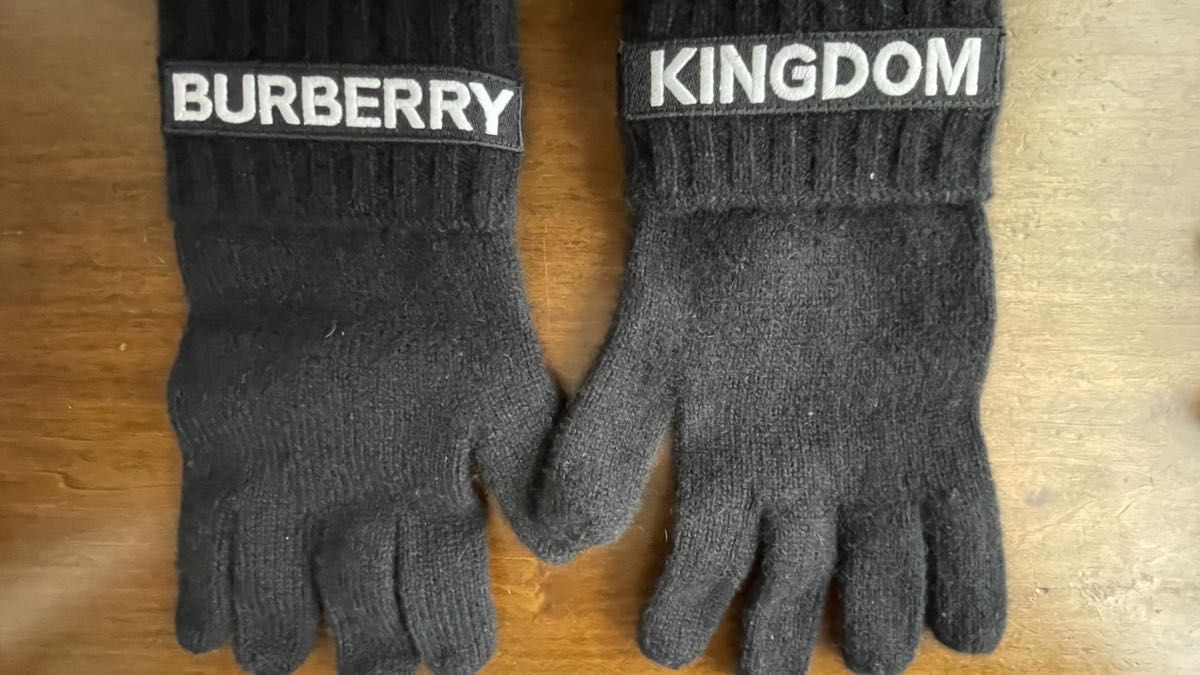 Burberry バーバリー　カシミア KINGDOM ロゴ 手袋　S/M グローブ 正規品 カシミアグローブ 