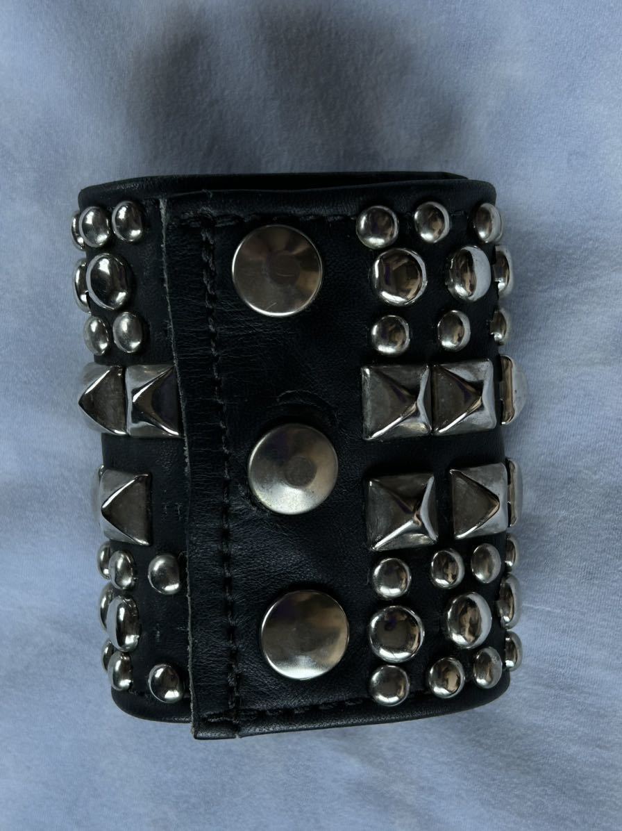  leather studs wristband * hand made * cow leather black * silver studs *