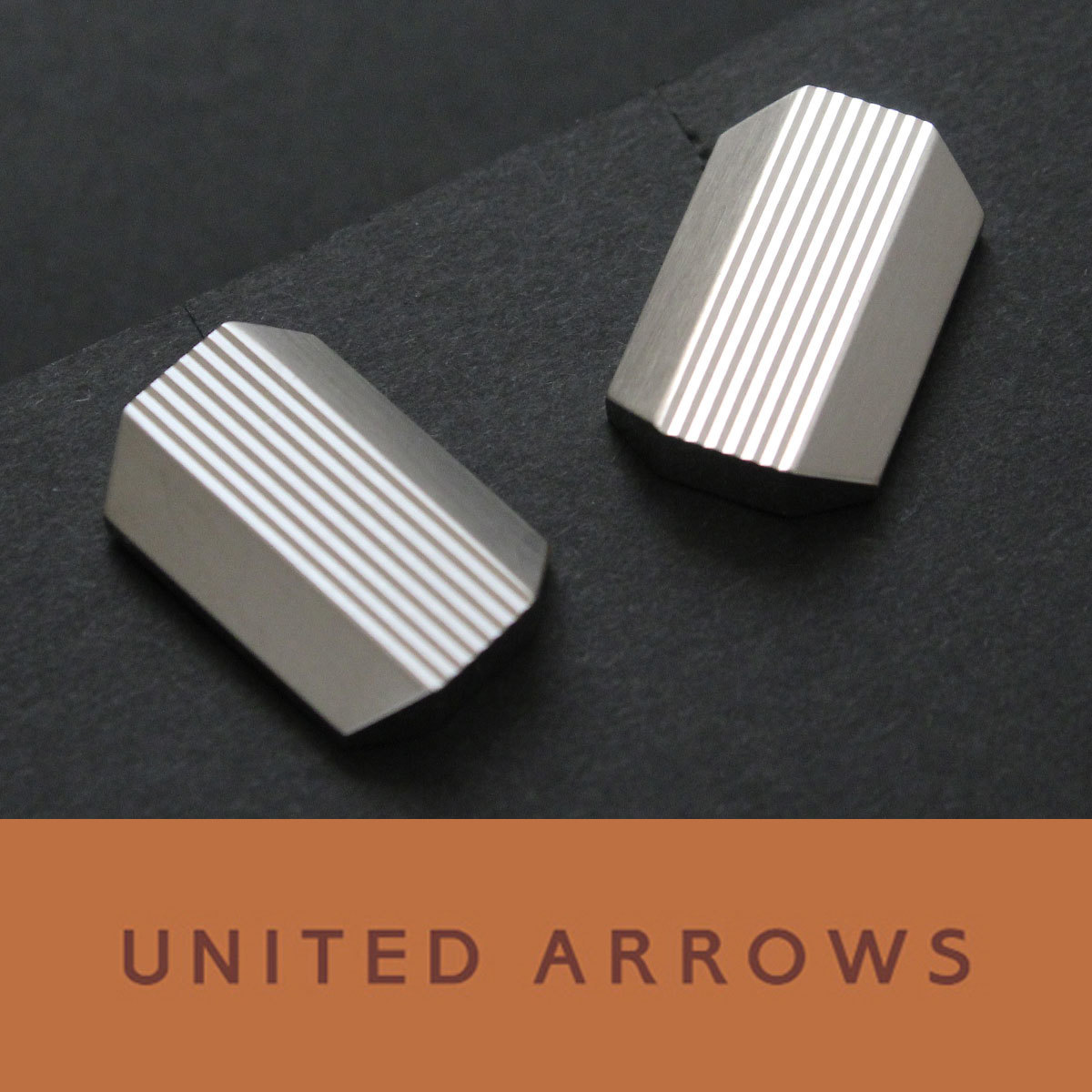 3689◆ユナイテッドアローズ◆カフス◆シルバー◆カフスボタン～カフリンクス◆上質セレクトショップ～UNITED ARROWS◆新品_画像1