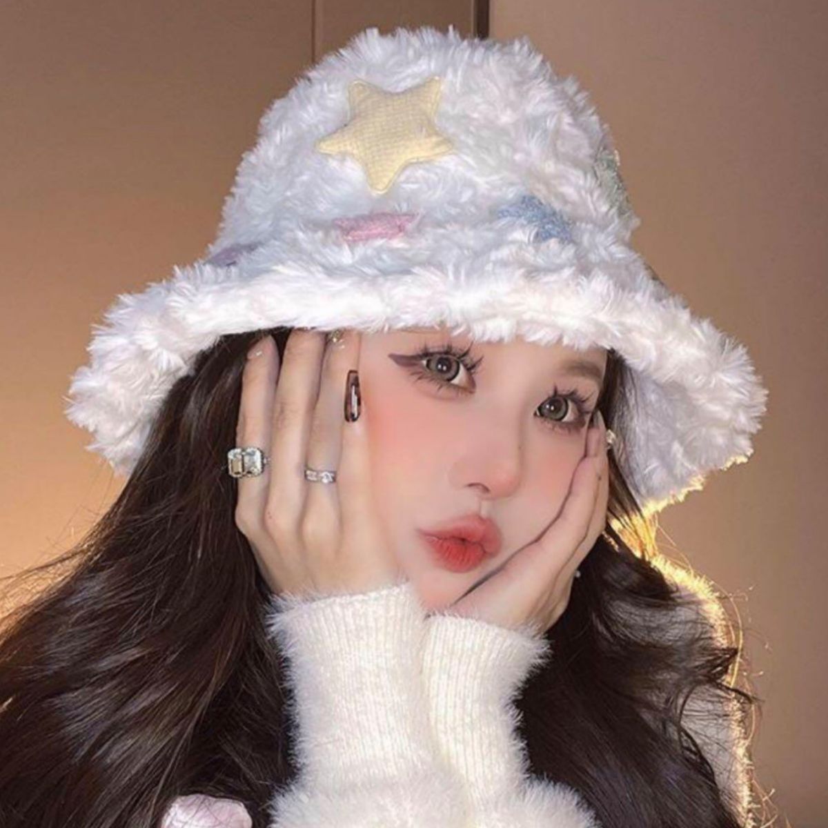 ハット　韓国　レディース帽子　小物　ホワイト　星　もこもこ　バケットハット　可愛い　冬　 白　ファッション