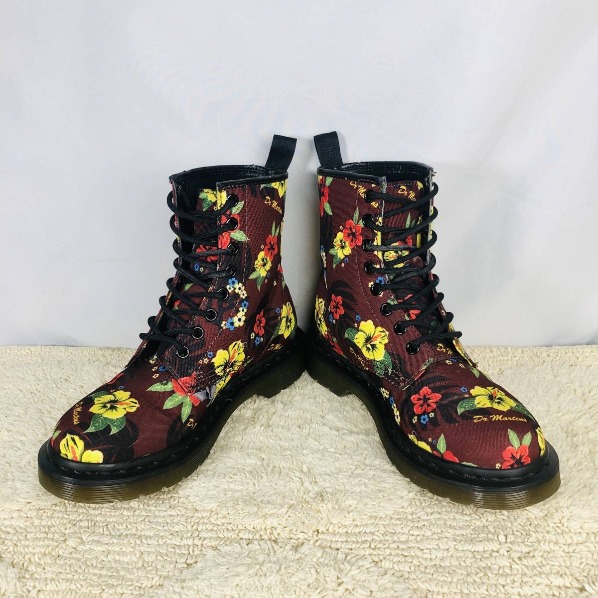 美品★Dr.Martens★UK4 (23.0cm相当) ドクターマーチン CASTEL/カステル 花柄 ブーツ レディース ワインレッド 8ホールシューズ S542_画像3