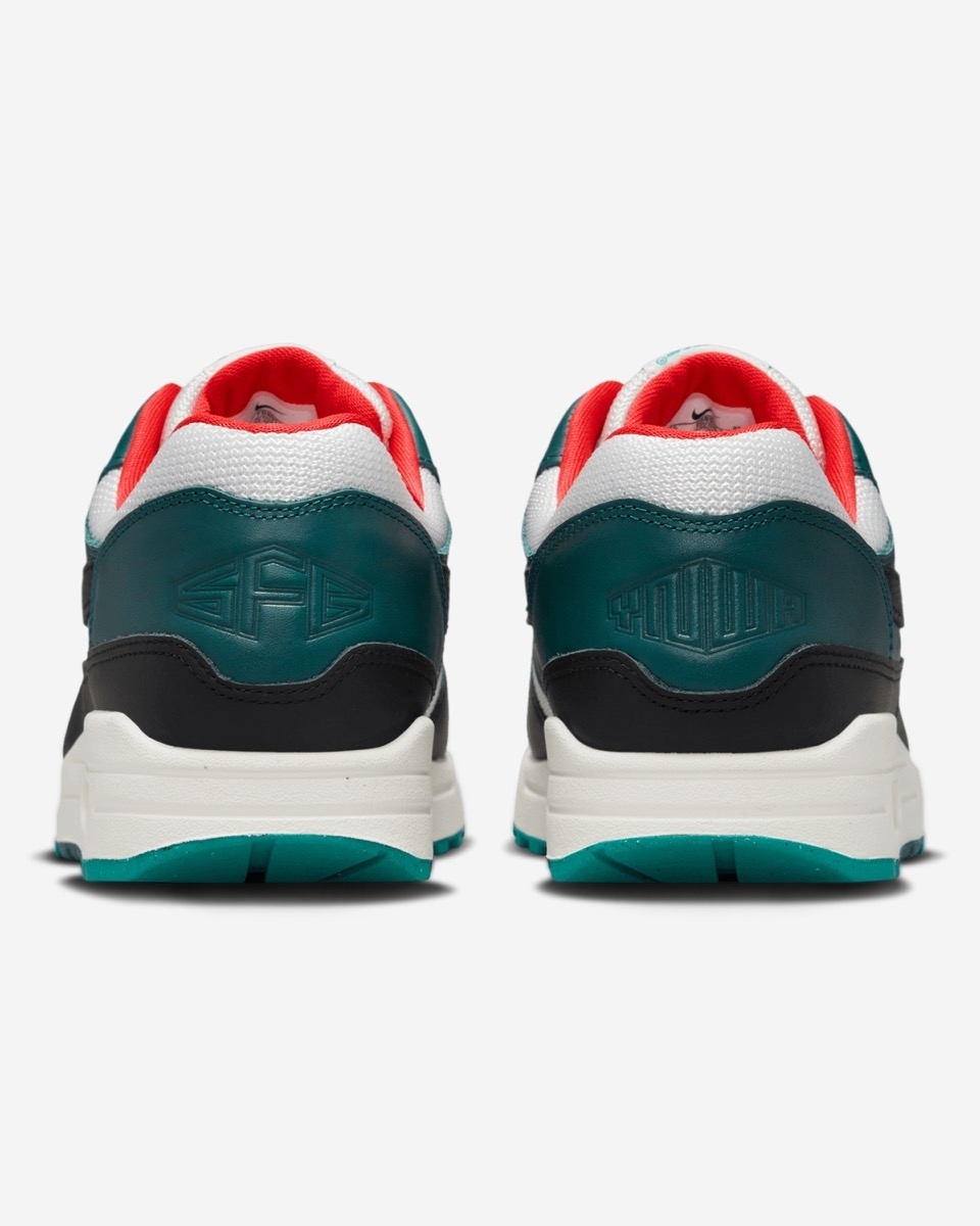 2NIKE LFC X LeBron Air Max 1 PRM 27cm リバプールFCレブロン 2NIKE LFC X LeBron Air Max 1 PRM 27cm リバプールFCレブロン