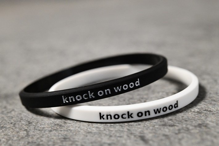 Knock on wood/幸運を呼び込む ブレスレット バングル メンズ レディース 2個入り 男女兼用 7987472 Knock on wood_画像6