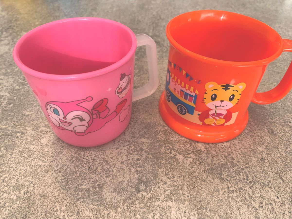 ドキンちゃん コキンちゃん しまじろう プラスチック コップ 2個 ドキンちゃん コキンちゃん しまじろう プラスチック コップ 2個