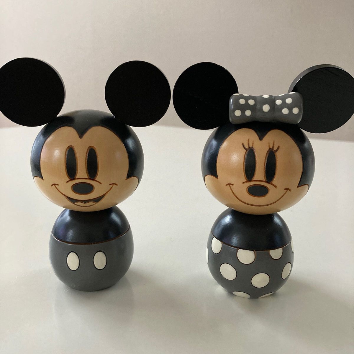 ディズニー110周年記念限定販売ミッキーミニー卯三郎こけし ディズニー110周年記念限定販売ミッキーミニー卯三郎こけし