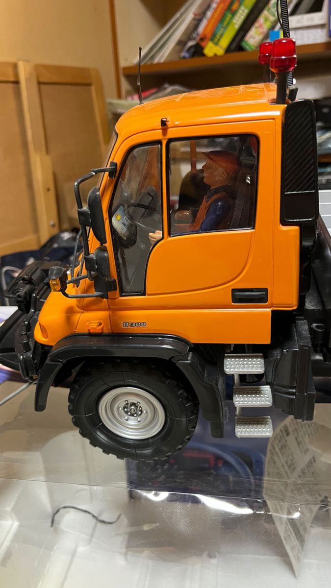 タミヤ Dickie 1/12 メルセデス・ベンツ ウニモグ U300 電動RC タミヤ Dickie 1/12 メルセデス・ベンツ ウニモグ U300 電動RC