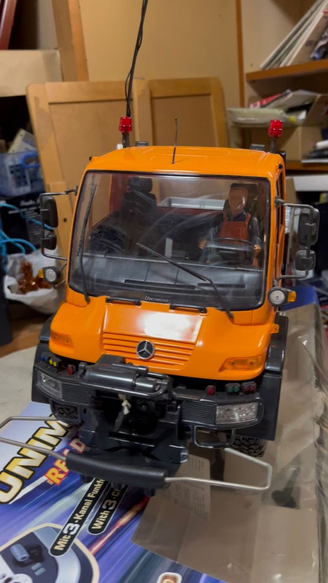 タミヤ Dickie 1/12 メルセデス・ベンツ ウニモグ U300 電動RC タミヤ Dickie 1/12 メルセデス・ベンツ ウニモグ U300 電動RC