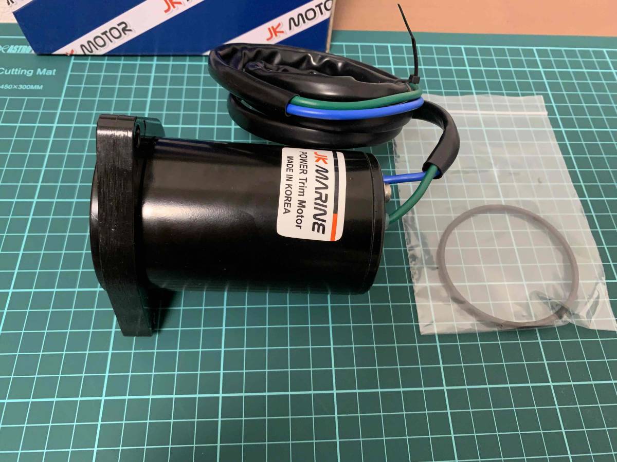 6930円 ヤマハ パワーチルトトリムモーター 6EK-43880 新品 6930円 ヤマハ パワーチルトトリムモーター 6EK-43880 新品