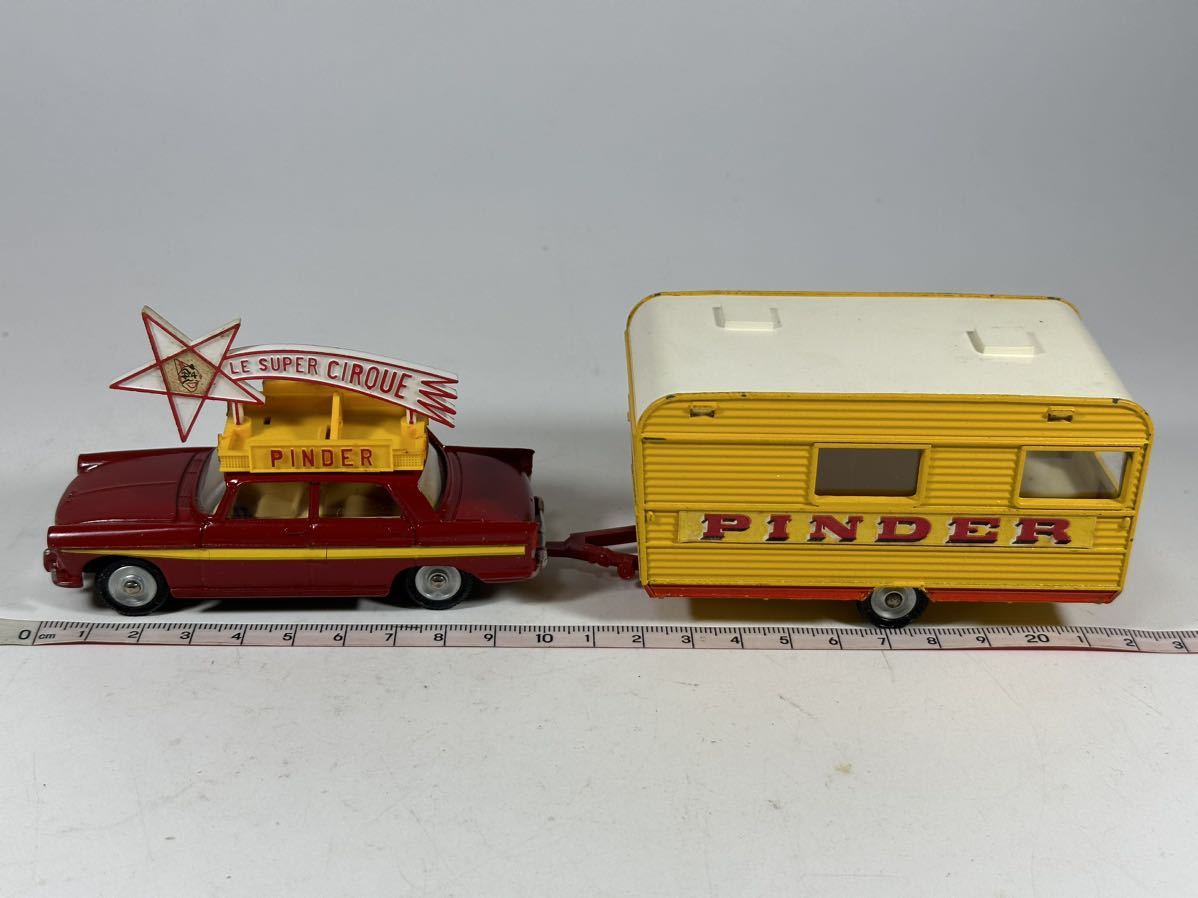 (s307) DINKY TOYS 882 404 PEUGEOT et CARAVANE PINDER ディンキー ミニカー 当時物_画像3