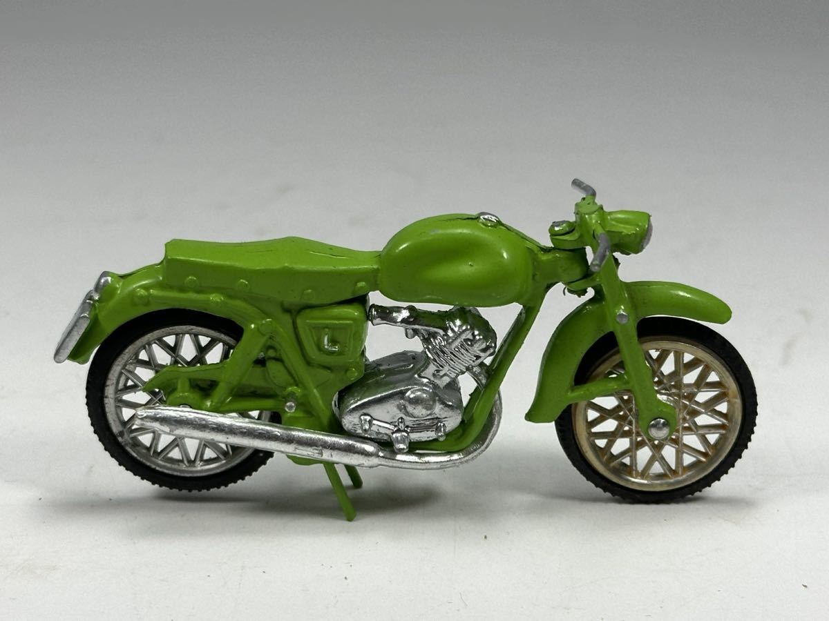 (s358) MIGNON MODEL TORINO ART.n11 MOTO GUZZI LODOLA 175cc ミニカー バイク 当時物_画像4