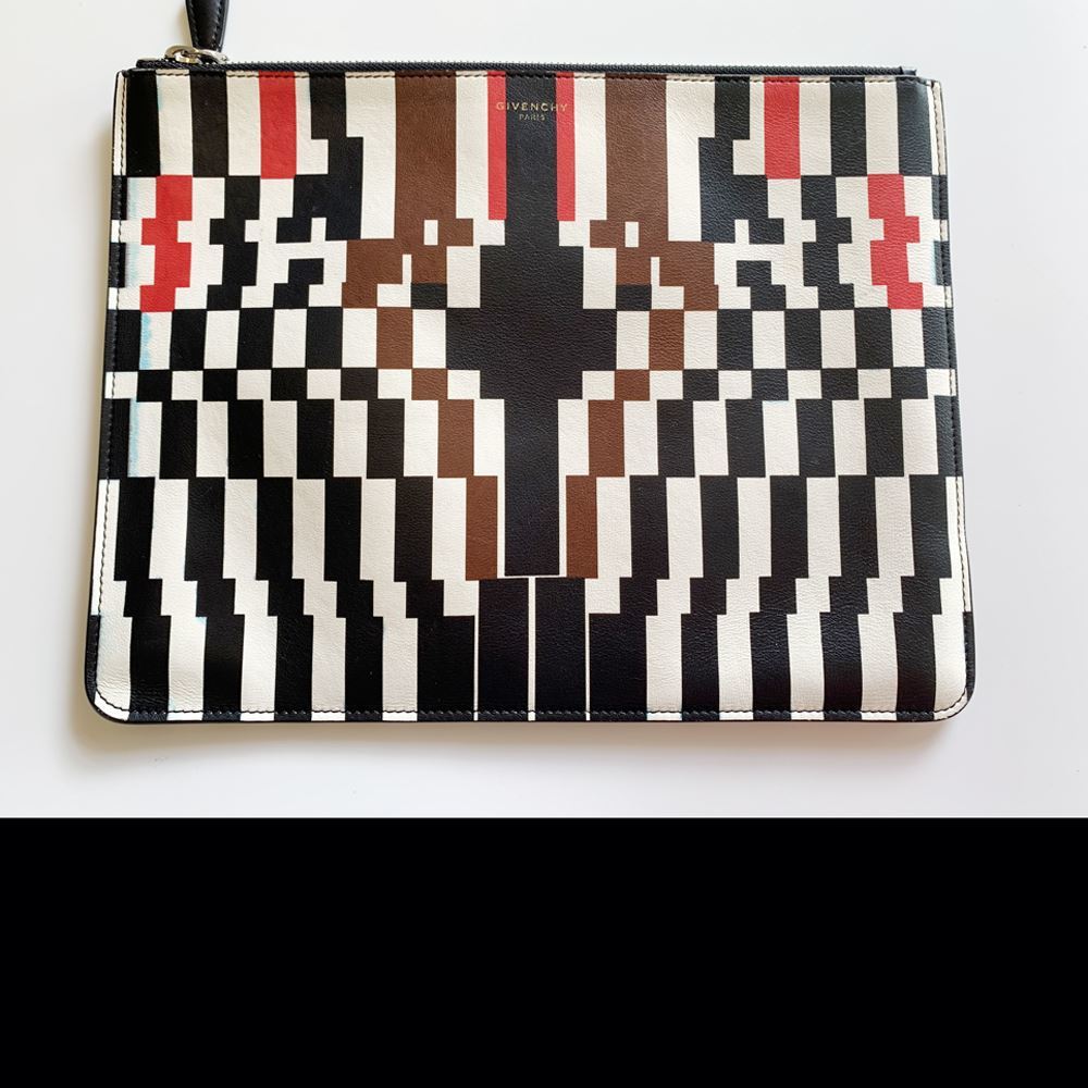 GIVENCHY ジバンシークラッチバッグ メンズ レザー クラッチポーチ レザー タブレットケース iPadケース レディース 本物 ブラ_画像1