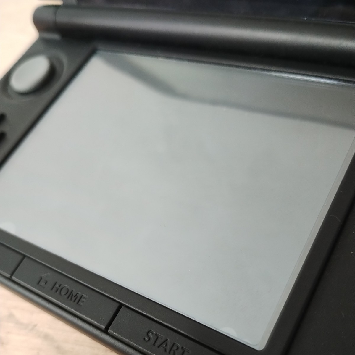 【美品】 Nintendo ニンテンドー 3DS LL SPR-001(JPN) 本体 レッド ブラック 赤 黒 任天堂 人気 ゲーム機 タッチペン付き 動作確認済み_画像3