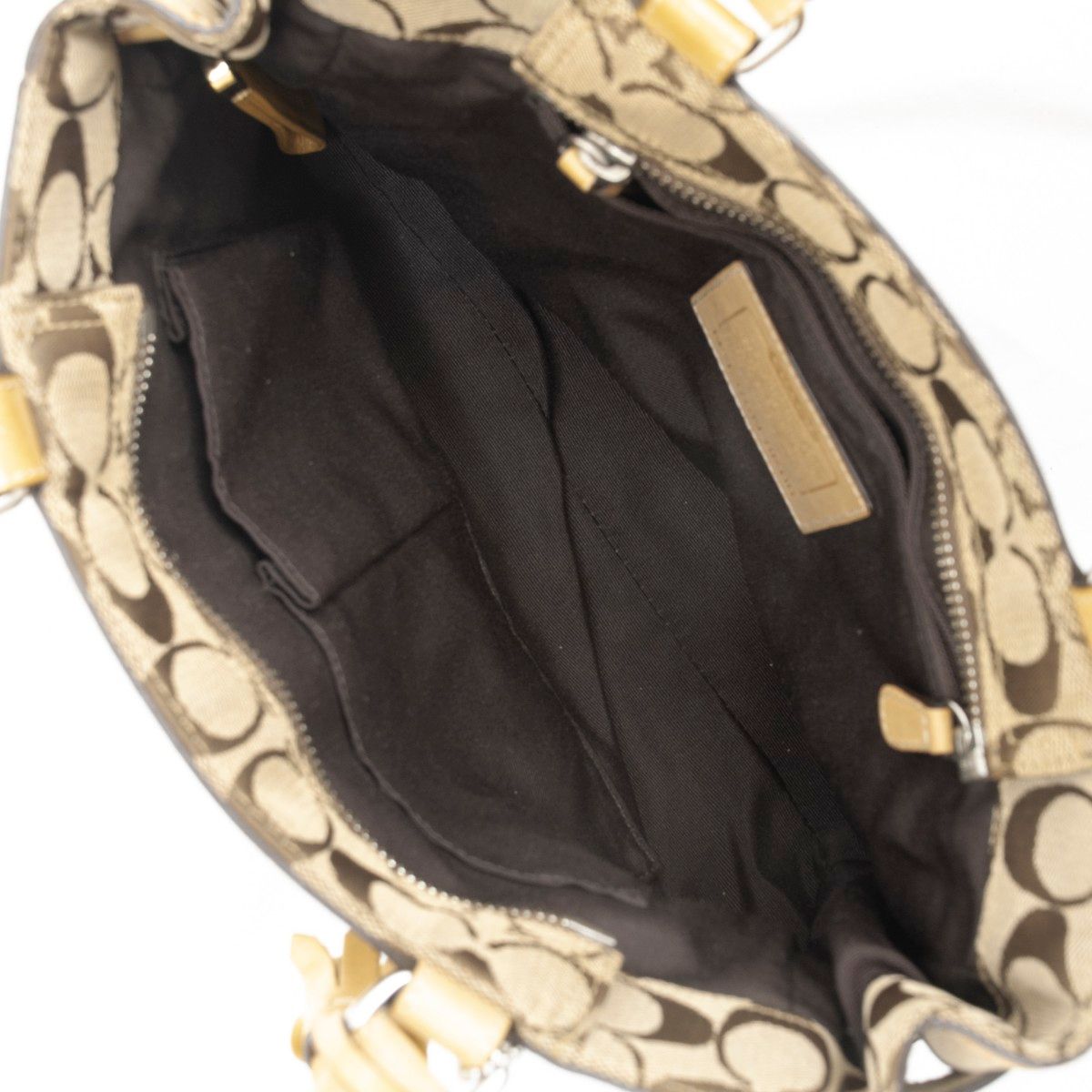 美品】COACH(コーチ)ハンプトンズ シグネチャー キャンバス 美品】COACH(コーチ)ハンプトンズ シグネチャー キャンバス