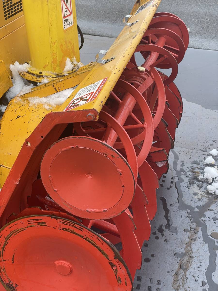 Yahoo!オークション - コマツ 小松 30馬力 除雪機 2段オーガー Yahoo!オークション - コマツ 小松 30馬力 除雪機 2段オーガー