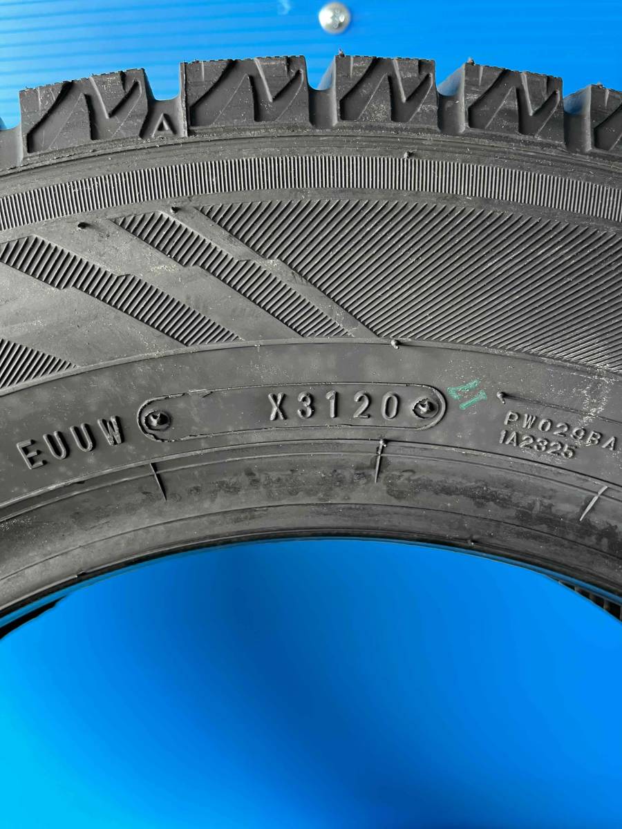 165/70R14　スタッドレスタイヤ　４本セット　２０年製　未使用品　特価！在庫処分！安い！住友ゴム製・国産タイヤ！！_画像4