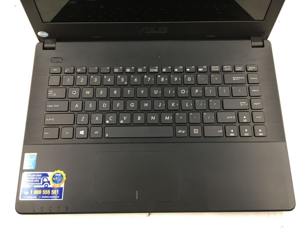 ASUS/ノート/HDD 500GB/第4世代Core i3/メモリ2GB/WEBカメラ有/OS無/Intel Corporation Haswell-ULT Integrated Graphics -231206000661558_キーボード接写１