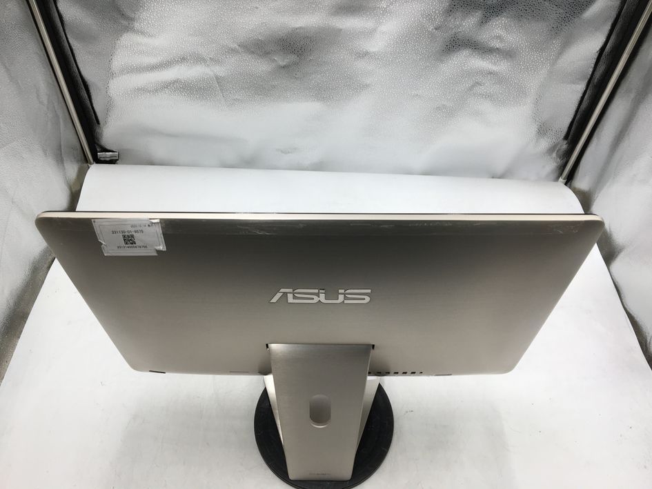 ASUS/液晶一体型/HDD 500GB/第6世代Core i5/メモリ4GB/WEBカメラ有/OS無/Intel Corporation HD Graphics 530 64MB-231214000678756_天板　M