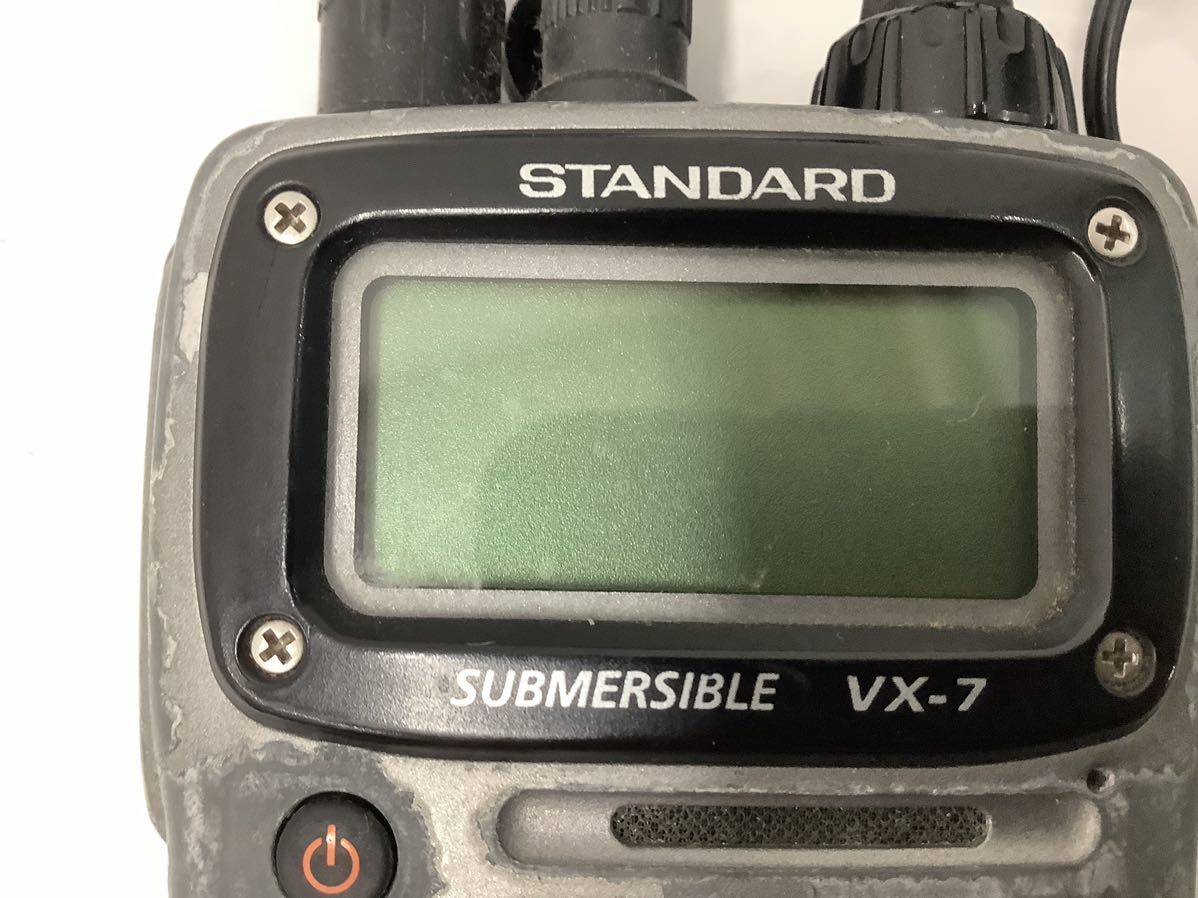 #11310ジャンクトランシーバー STANDARD SUBMERSIBLE VX-7 通電×未確認_画像4