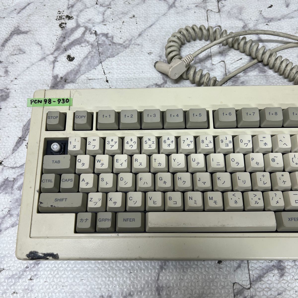 PCN98-930 激安 キーボード Fitness FKB-106W レトロキーボード 動作未確認 ジャンク_画像2