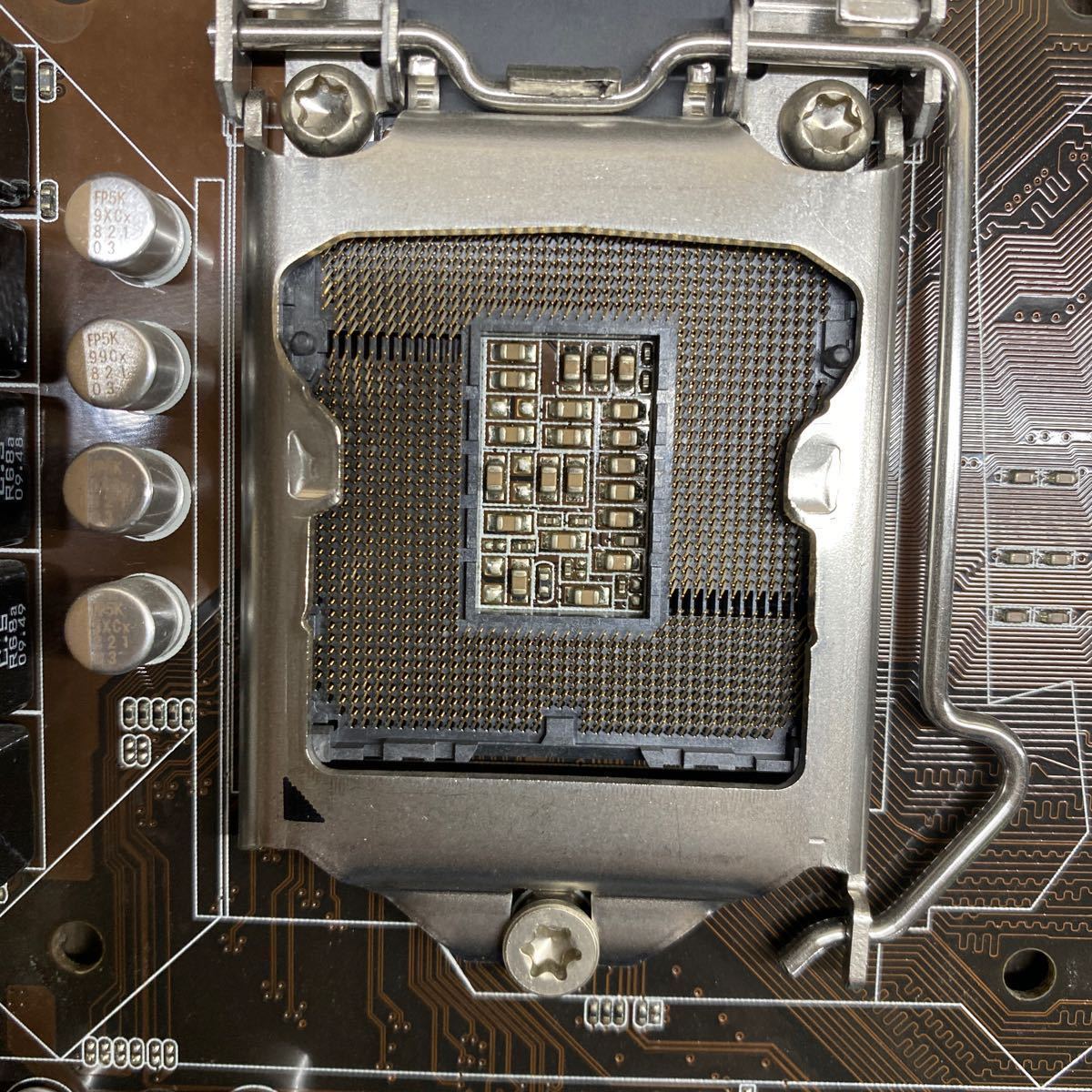 MG12-126 激安 マザーボード ASUS P7P55D LE LGA1156 BIOS立ち上がり確認済み ジャンク_画像7