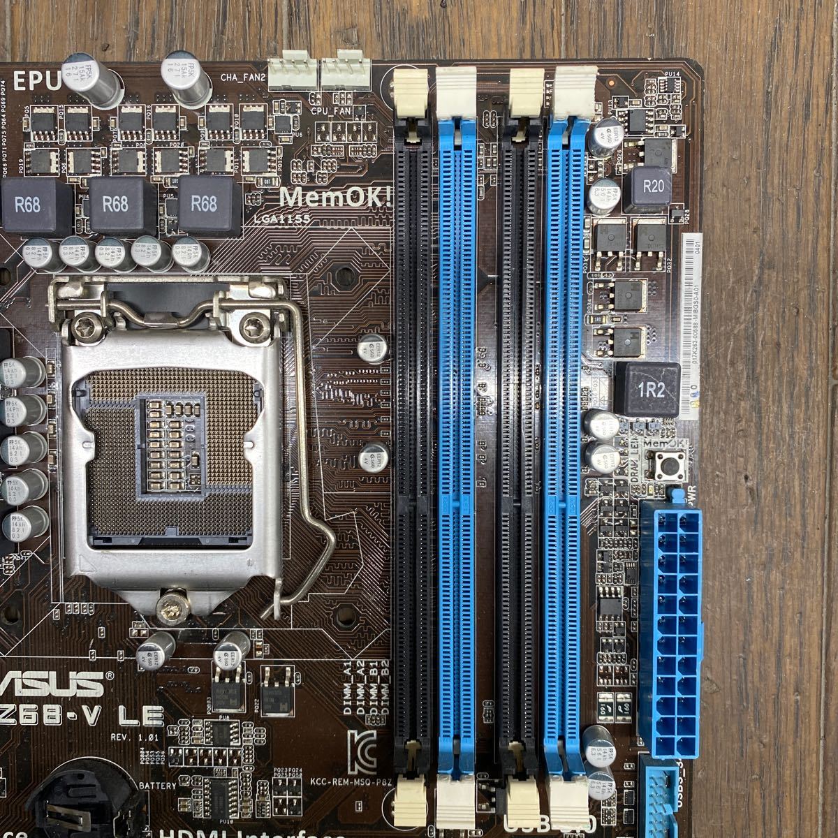 MG12-135 激安 マザーボード ASUS P8Z68-V LE LGA1155 BIOS立ち上がり確認済み ジャンク_画像6