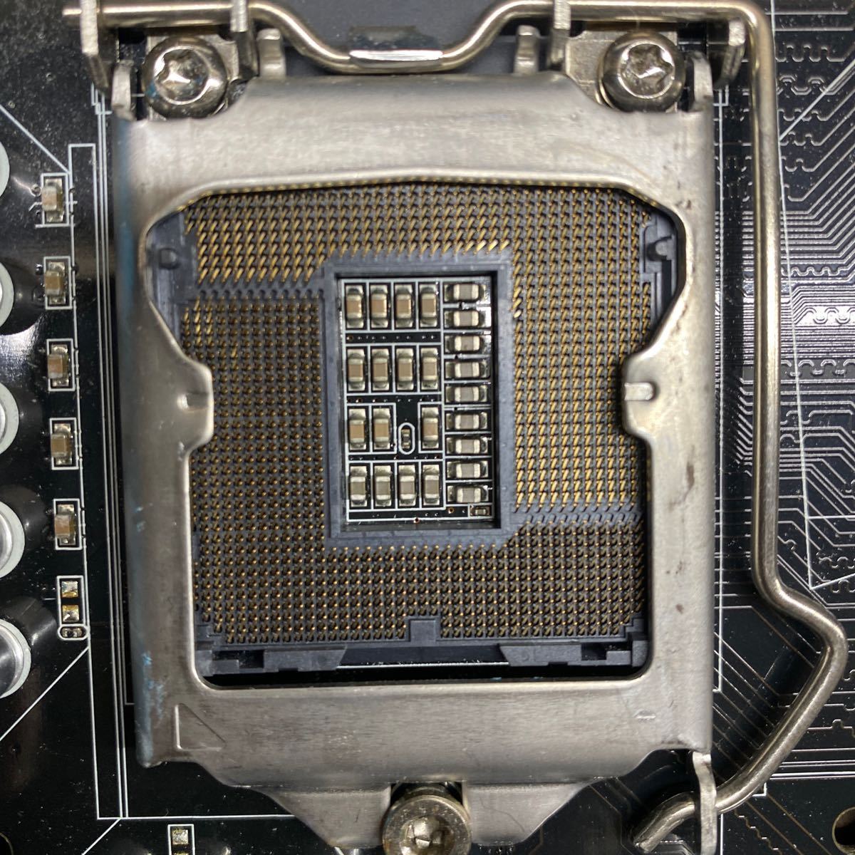 MG12-167 激安 マザーボード ASUS P8Z68-V PRO LGA1155 起動確認済み ジャンク_画像7