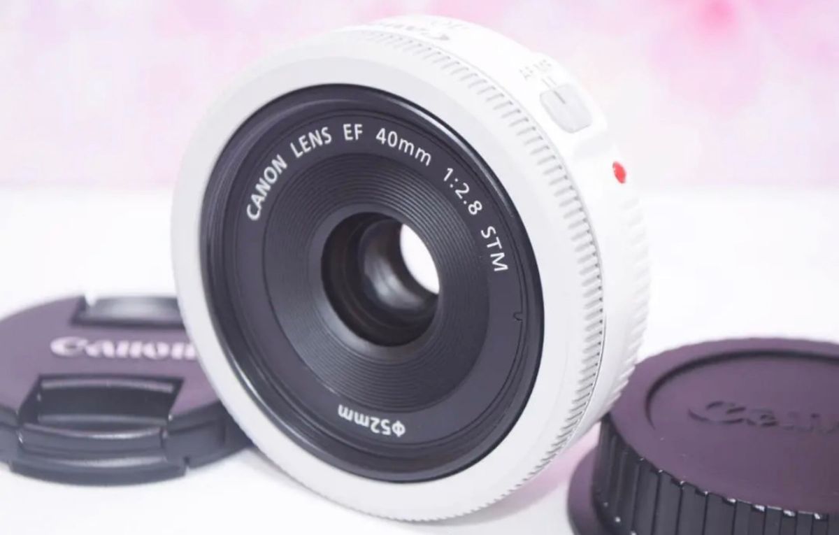 ★極美品★Canon EF 40mm E2.8 STM ホワイト★単焦点レンズ★