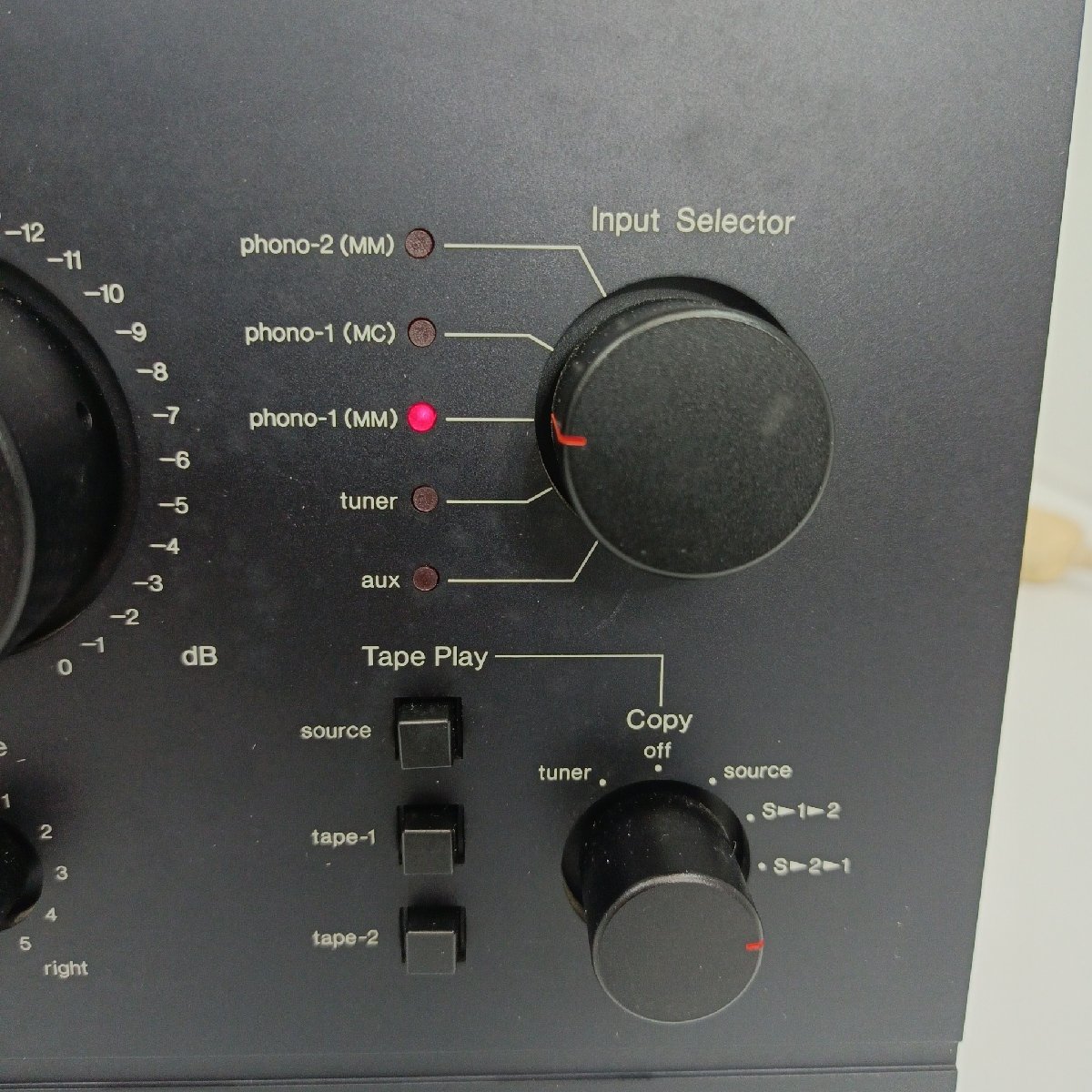 難あり サンスイ Sansui プリメインアンプ AU-D907 Integrated Amplifier アンプ オーディオ 機器 山水電気 通電確認 【道楽銭函】_画像4