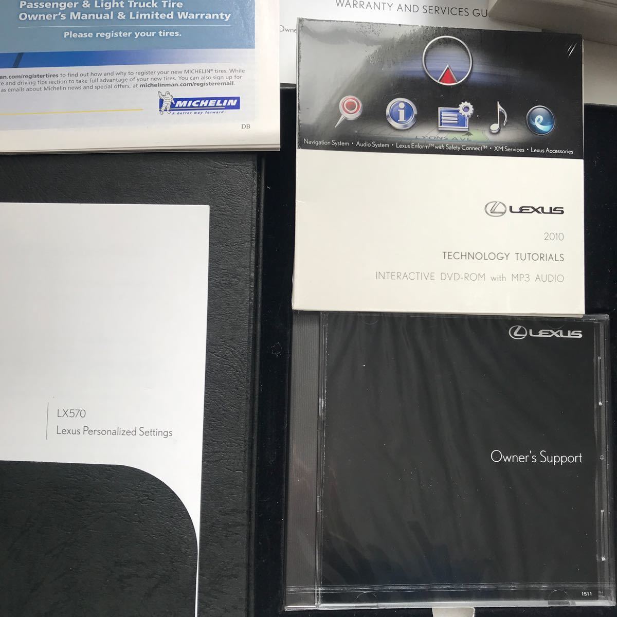 LEXUS LX570 OWNER’S MANUAL レクサス LX570 取扱説明書 取説 豪華セット 未開封 DVD 2枚 LX570 ナビゲーションシステム 取扱説明書 付属_画像5