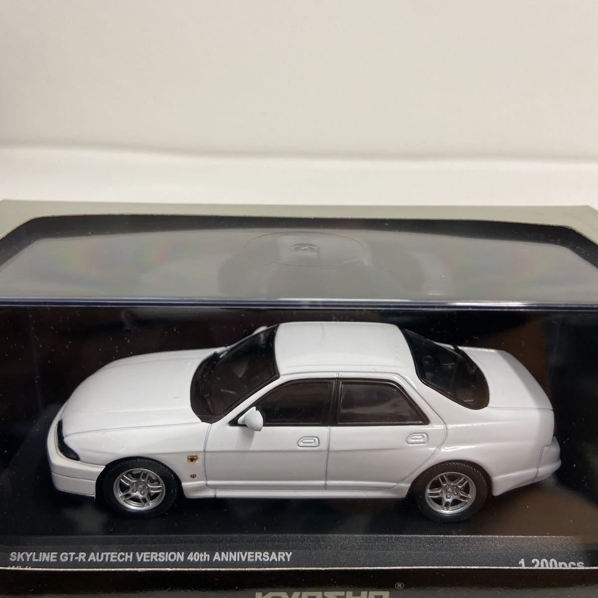 京商 1/43 日産スカイライン GT-R オーテック 40周年記念限定車 NISSAN SKYLINE BCNR33 R33 AUTECH ver. White 国産 旧車 名車 ミニカー_画像5