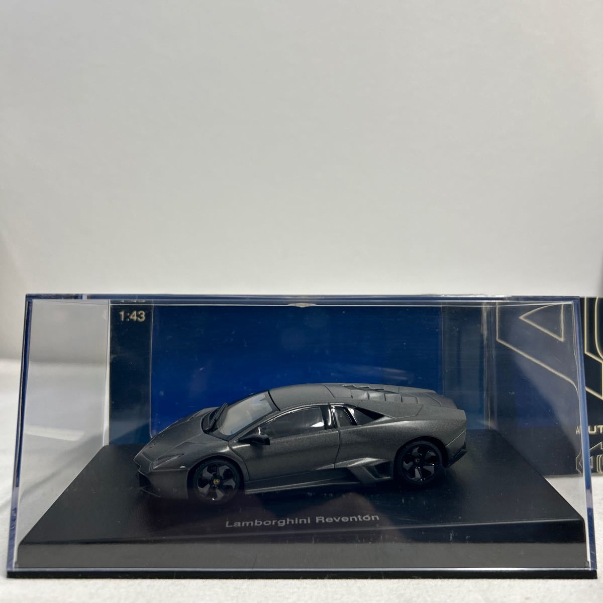 AUTOart 1/43 Lamborghini Reventon Grey オートアート ランボルギーニ レヴェントン グレー Aa レベントン ミニカー モデルカー_画像2