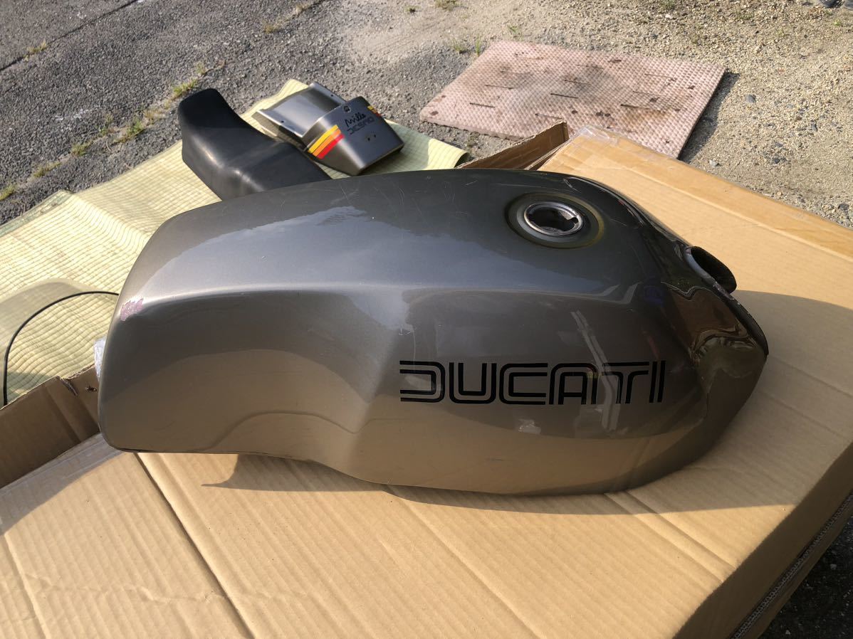 DUCATI 900S2外装セット_画像4