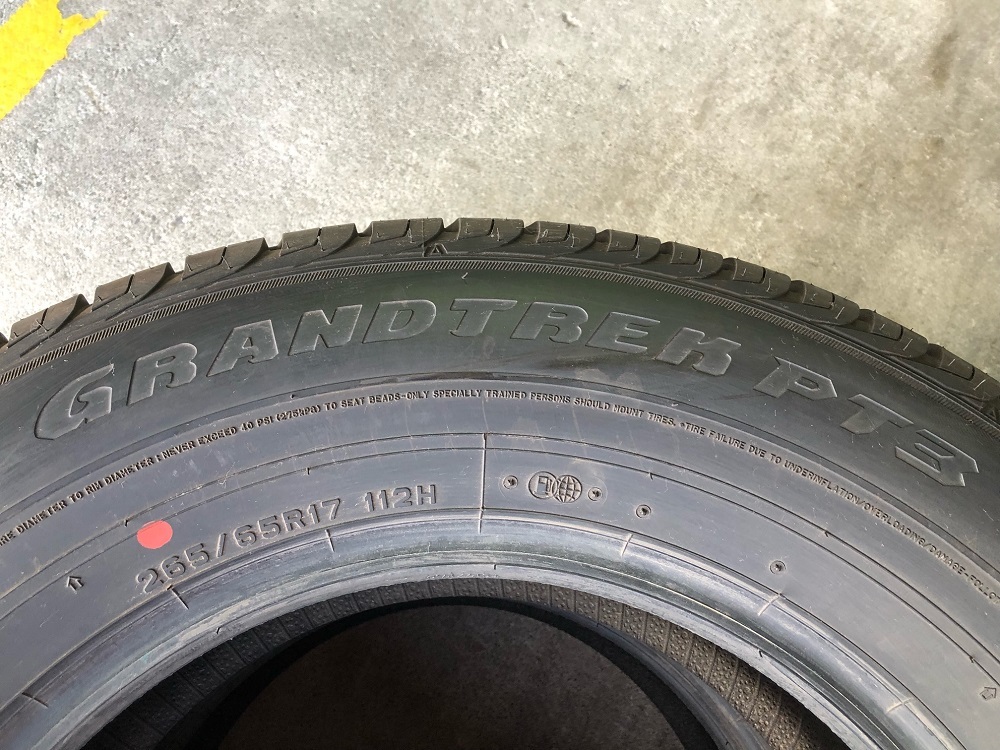 ★新古品タイヤ値下げ！！★265/65R17 112H★DUNLOP★ PT3　2本セット★未使用2019年製及び2020年製★即決価格★_画像2