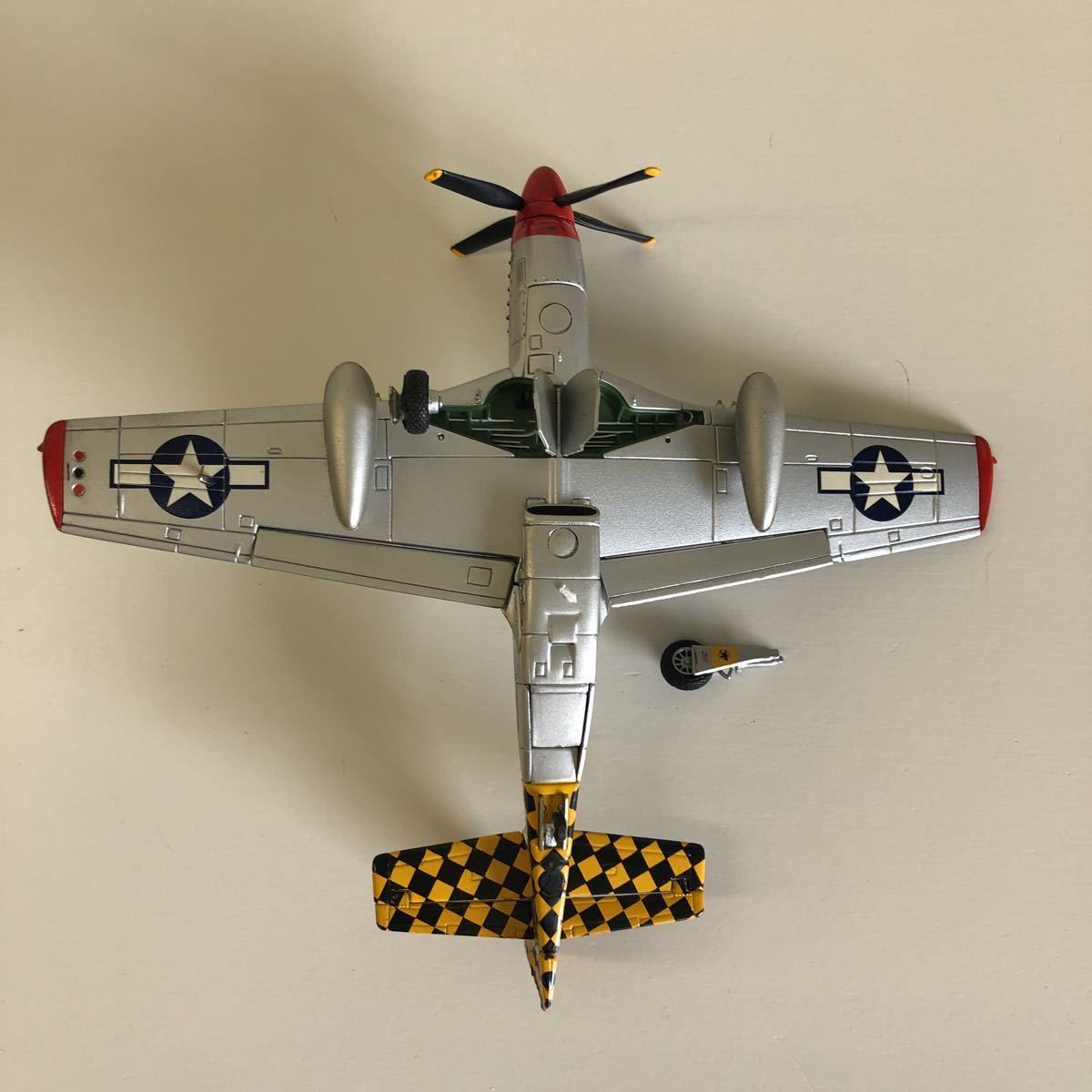 1円スタート ★◆【中古】P51D mastang マスタング プラモデル 1:72 飛行機 破損有り60サイズ_画像6