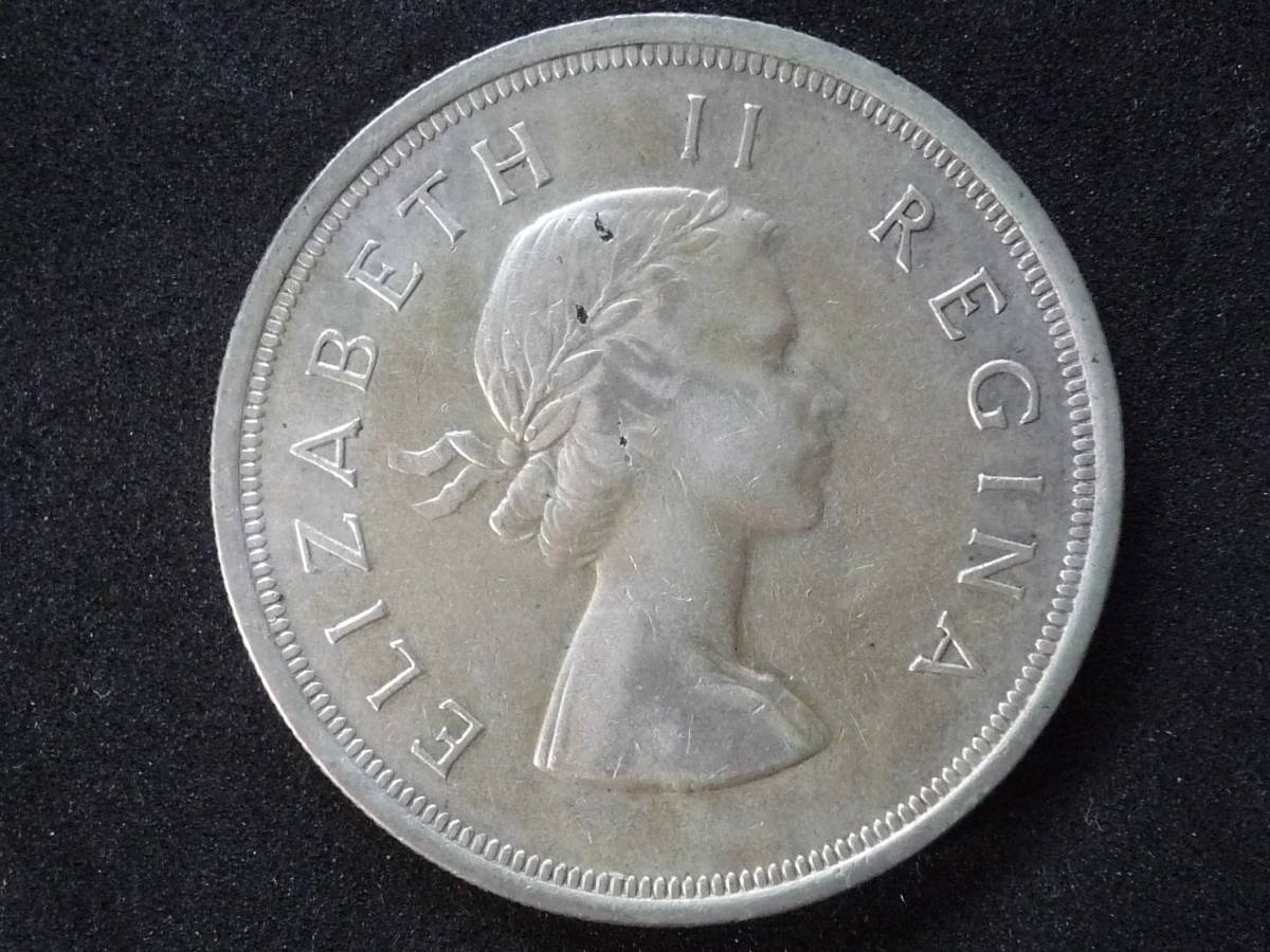 ☆南アフリカ　５シリング　１９５３年　銀貨　未使用☆_画像1