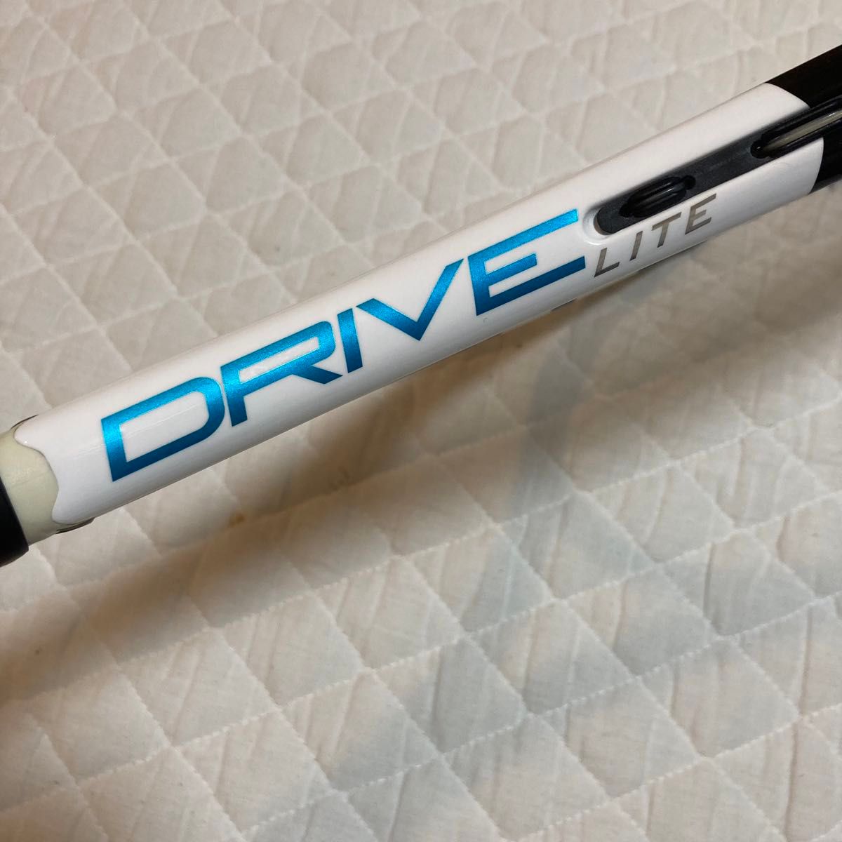 テニスラケット　バボラドライブライト　BabolaT DRIVE LITE G2 硬式 硬式テニスラケット