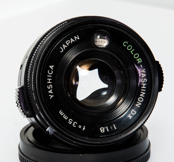 【改造レンズ】COLOR-YASHINON DX 1.8/35mm 【YASHICA ELECTRO 35 CCN】の富岡光学製レンズをSONY Eマウントレンズに改造_画像3