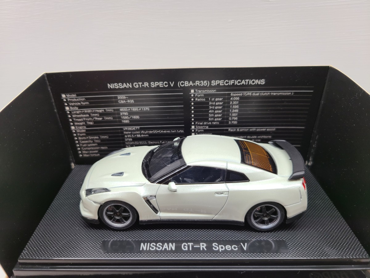 1/43 EBBRO NISSAN GT-R Spec Ⅴ 1:43 エブロ 日産 GTR 2009 BRILLIANT WHITE PEARL ブリリアントホワイトパール エブロ 右ハンドル 美品