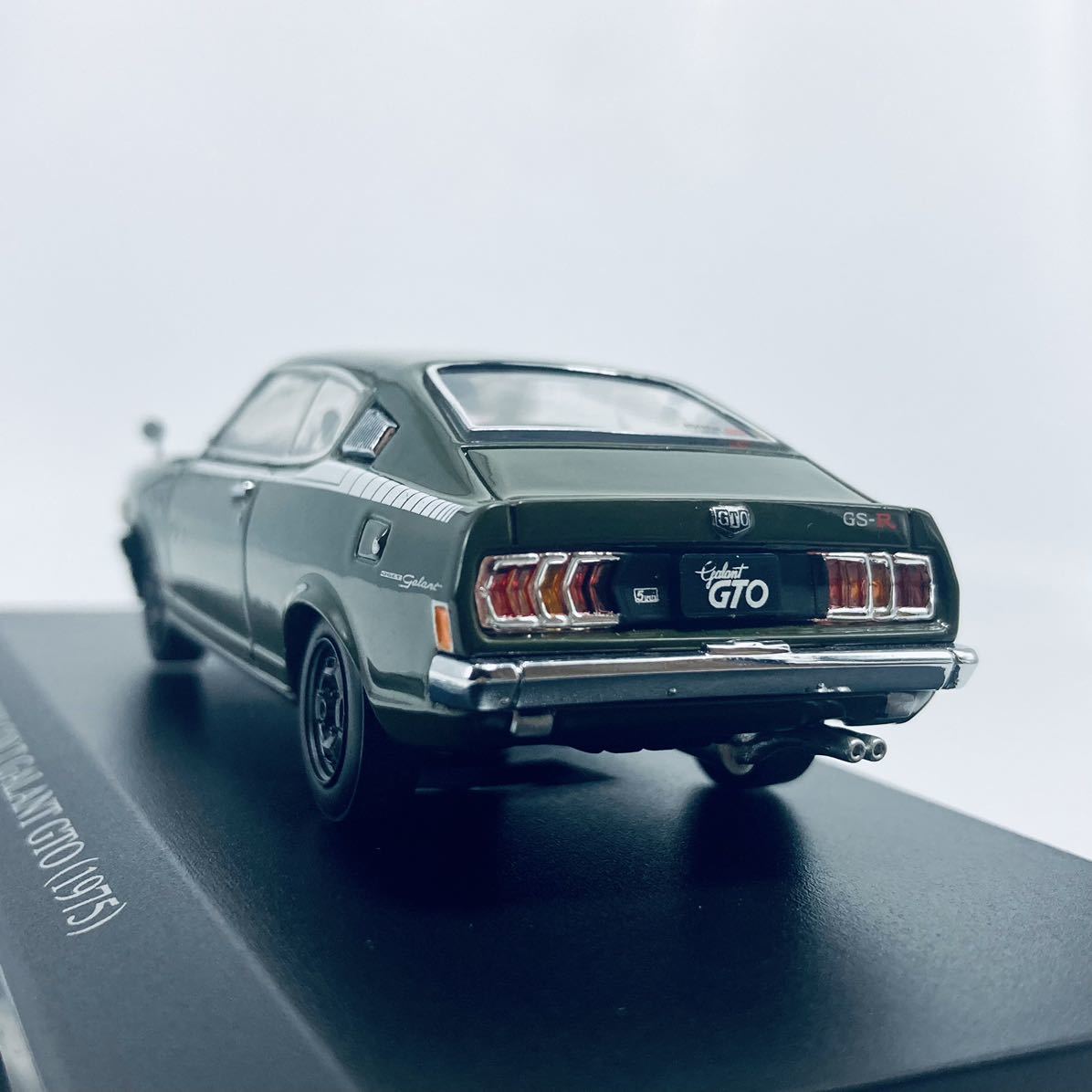 DISM ディズム 1/43 1975年式 A57C型 三菱自動車 コルト ギャラン GTO 2000GS-R モスグリーン _画像9