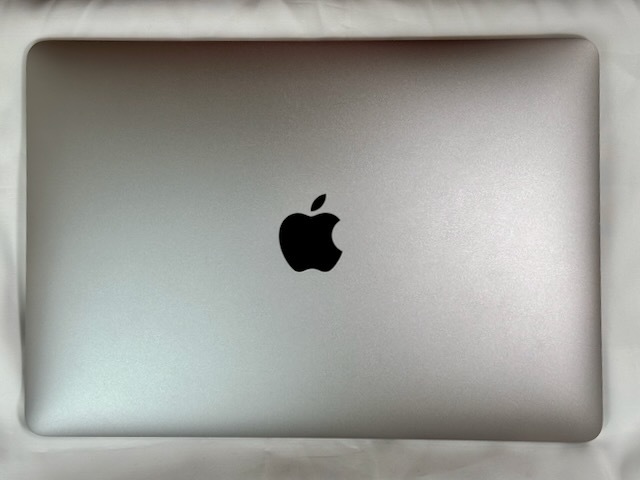 MacBook 2017 Retina 12-inch シルバー Core i7/16GB/512GB/OS Ventura_画像1