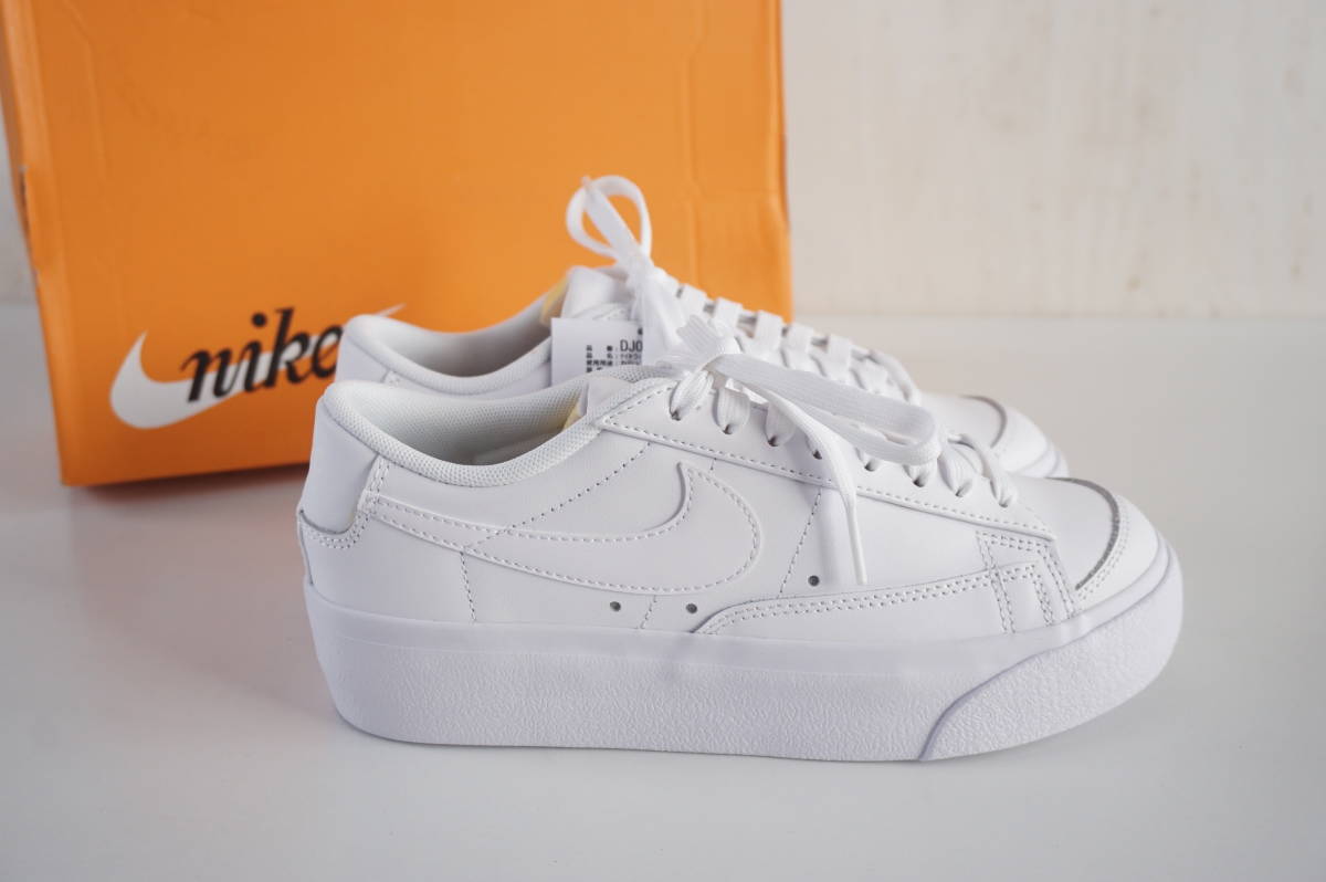 NIKE/ナイキ*23ｃｍ*W BLAZER LOW PLATFORM WHITE/*ウィメンズ ブレーザー*スニーカー/靴/シューズ*DJ0292-100_画像1