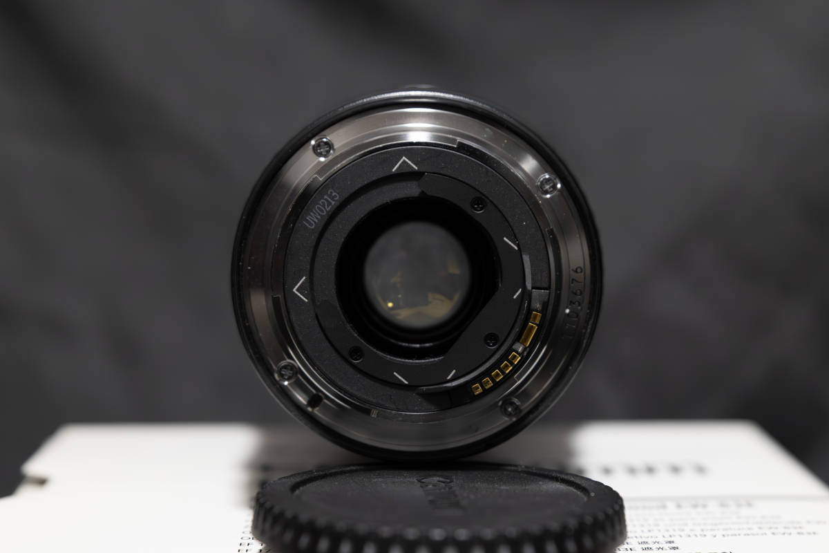 EF17-40mm F4L USM（防湿庫保管／外箱あり／プロテクターフィルター付き／レンズバッグ未使用）_画像4