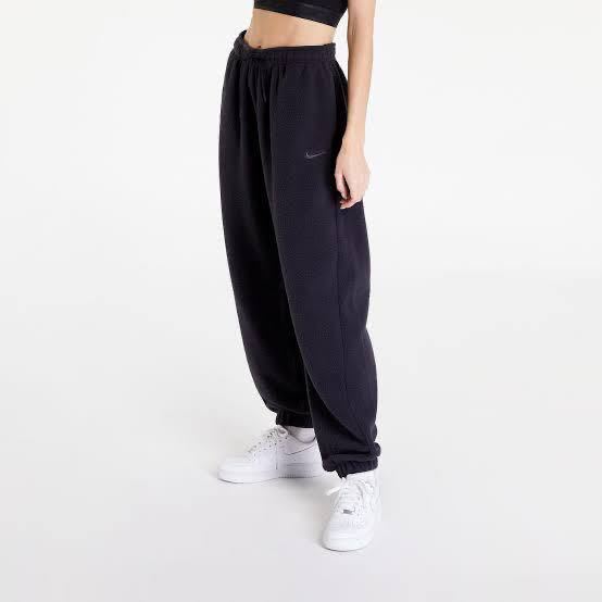 S 新品 NIKE ナイキ ウィメンズ ボア セットアップ フリー S 新品 NIKE ナイキ ウィメンズ ボア セットアップ フリー