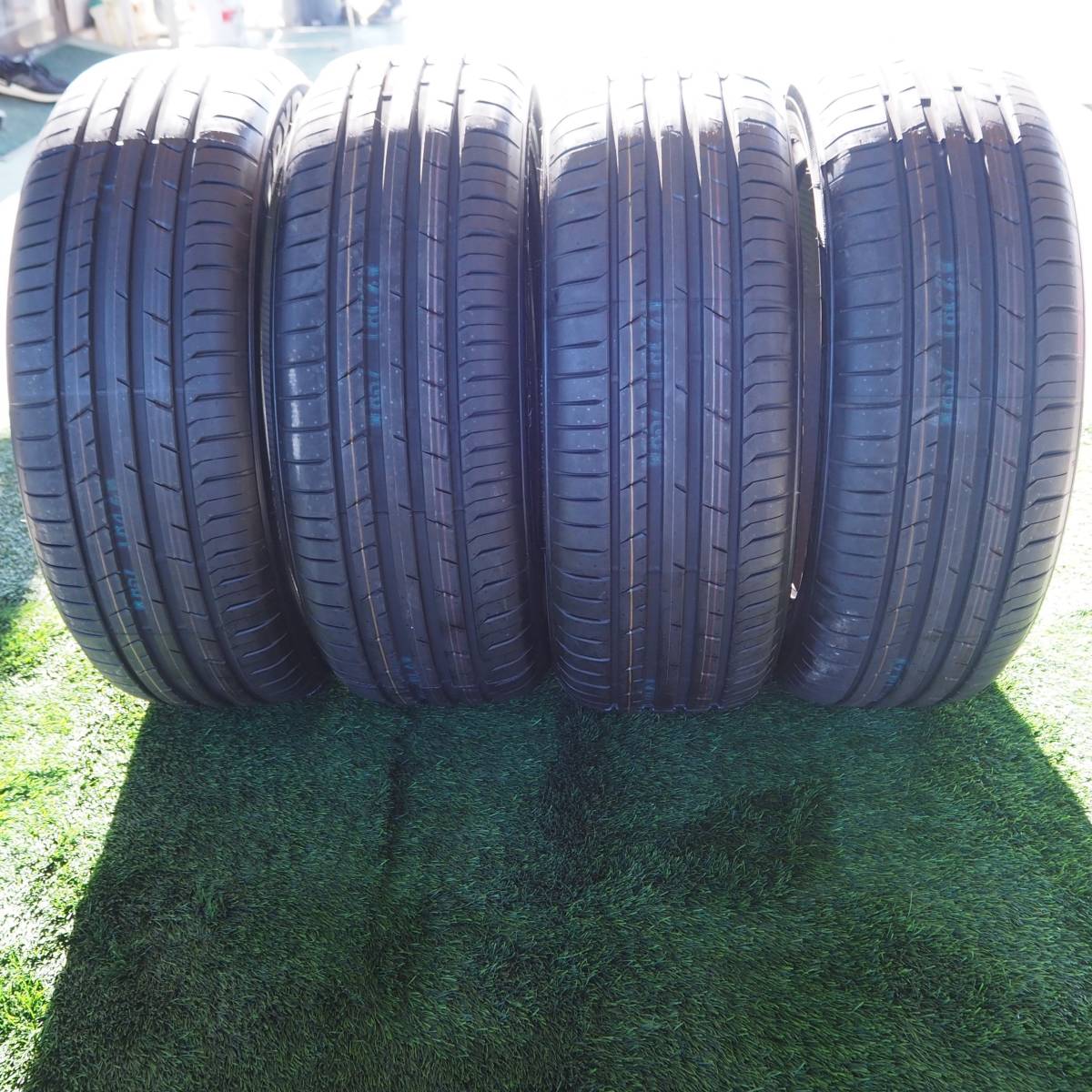 TOYO PROXES SPORT SUV 235/55R20 102W 2022年式 ほぼ未使用新品!! 4本セット★_画像1