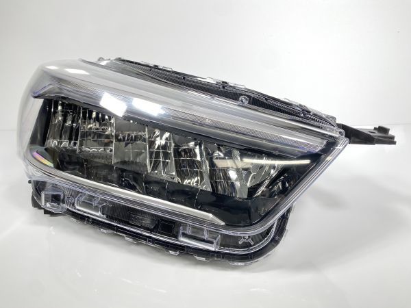 新車外し/美品 ライズ A210A ロッキー A210S 後期 純正 右ヘッドライト 右ライト Assy RH LED 81110-B1710 1991 AD1 管理21431_画像2