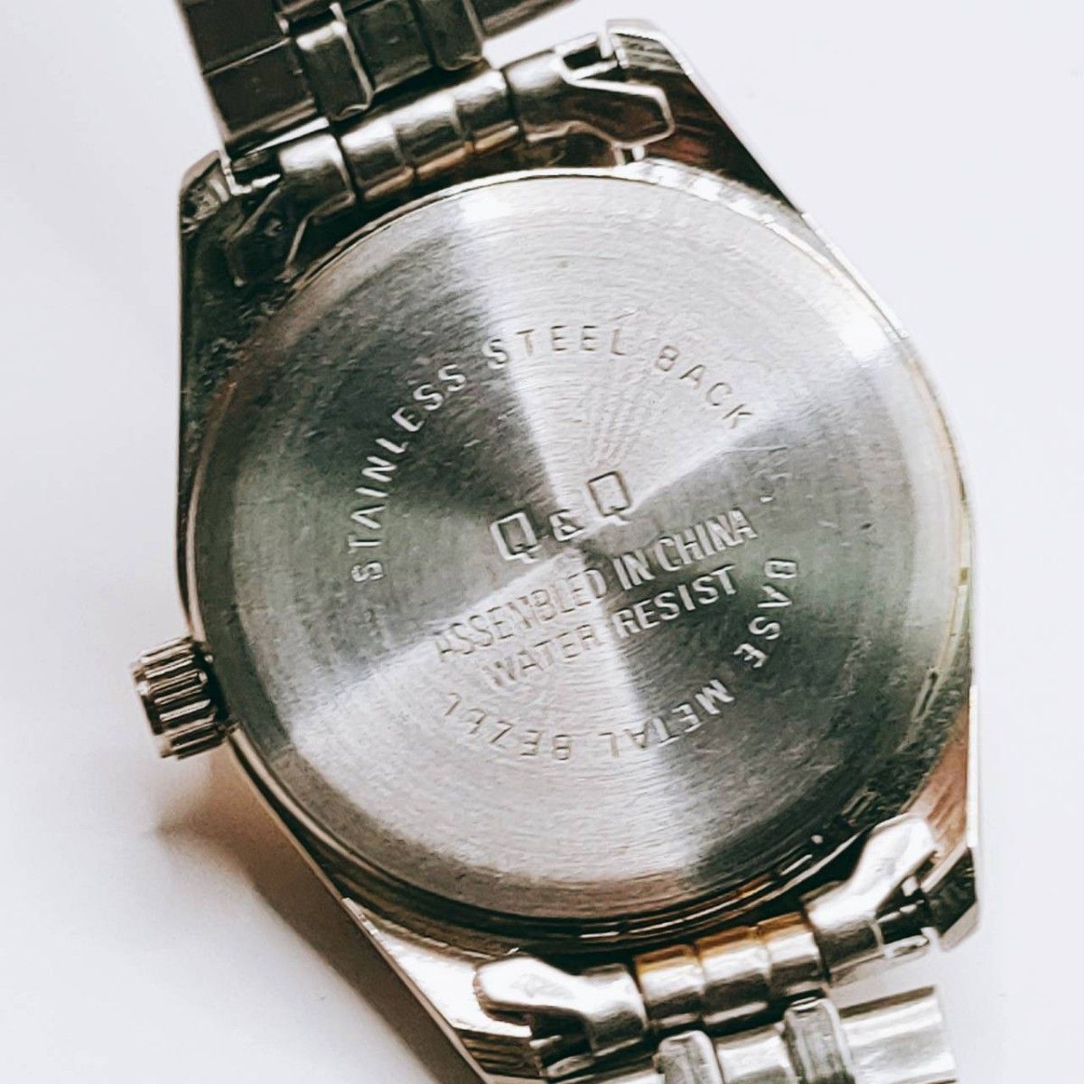#7 Falcon ファルコン 腕時計 クウォーツ 3針 金色文字盤 シルバー基調 時計 とけい トケイ アクセサリー レトロ